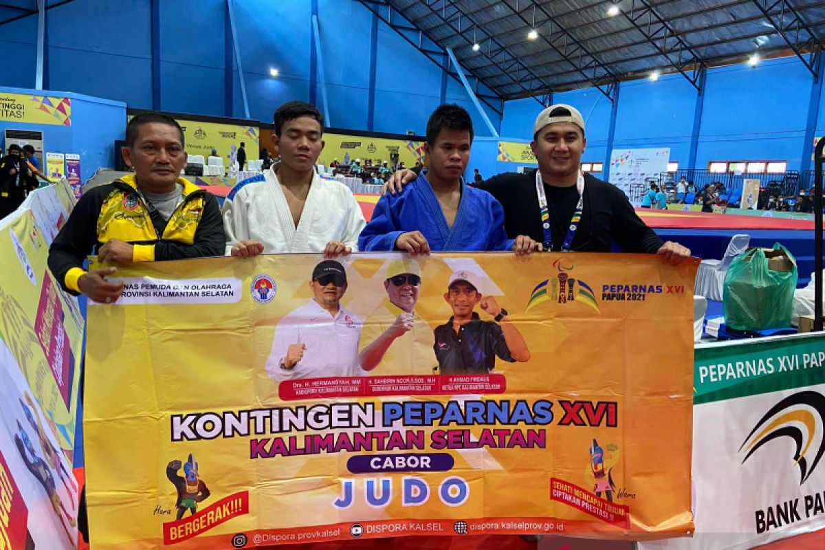 Kalsel borong emas dan perak di nomor 60kg judo Peparnas Papua