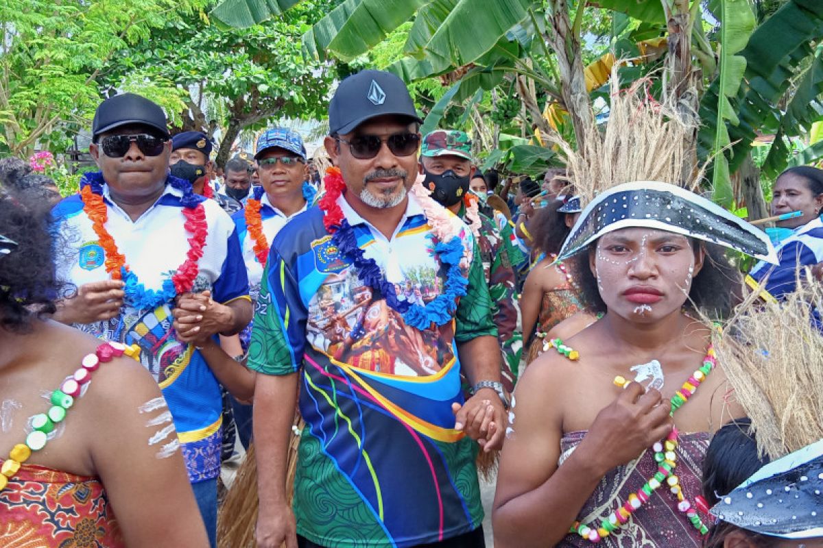 Bupati Raja Ampat buka Festival Suling Tambur 2021