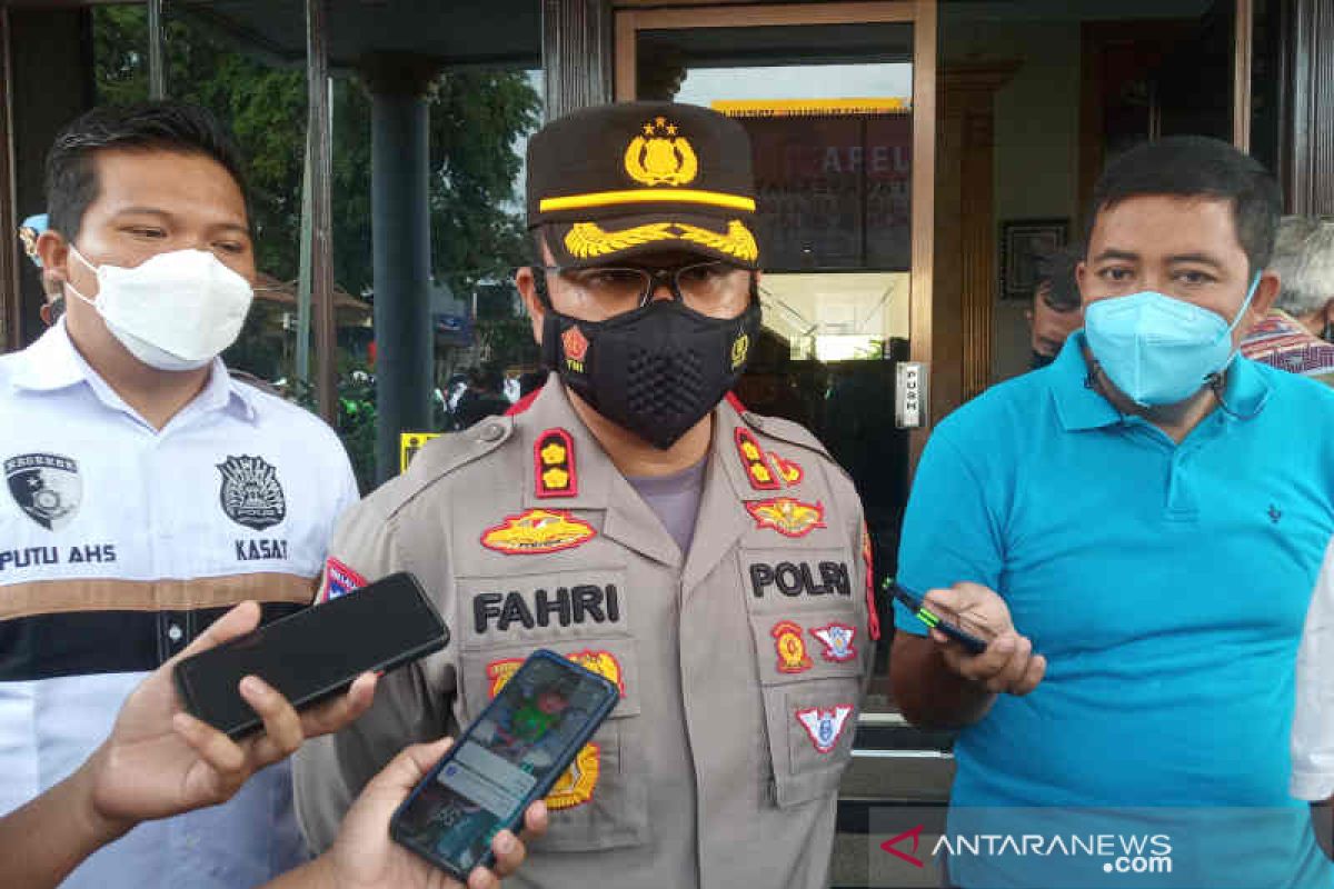 Polisi kejar kelompok bersenjata api rampok distributor minuman