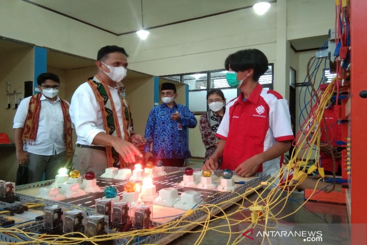 KSP tinjau pusat pengembangan keterampilan BLK Kendari