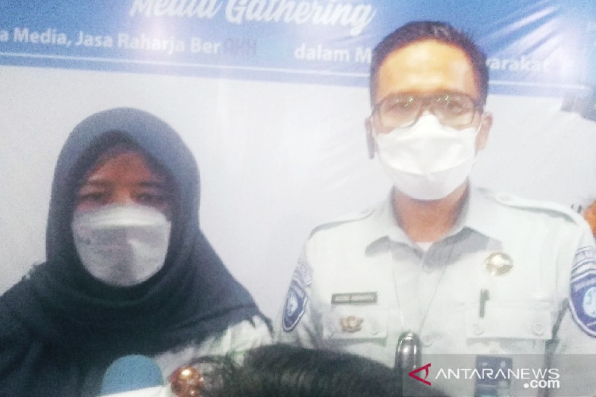 Jasa Raharja Kaltim serahkan santunan Rp18,7 miliar