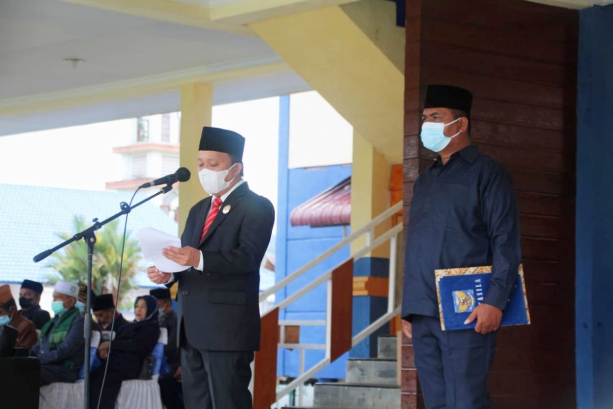 Wakil bupati sebagai irup peringatan Hari Pahlawan di Tapteng