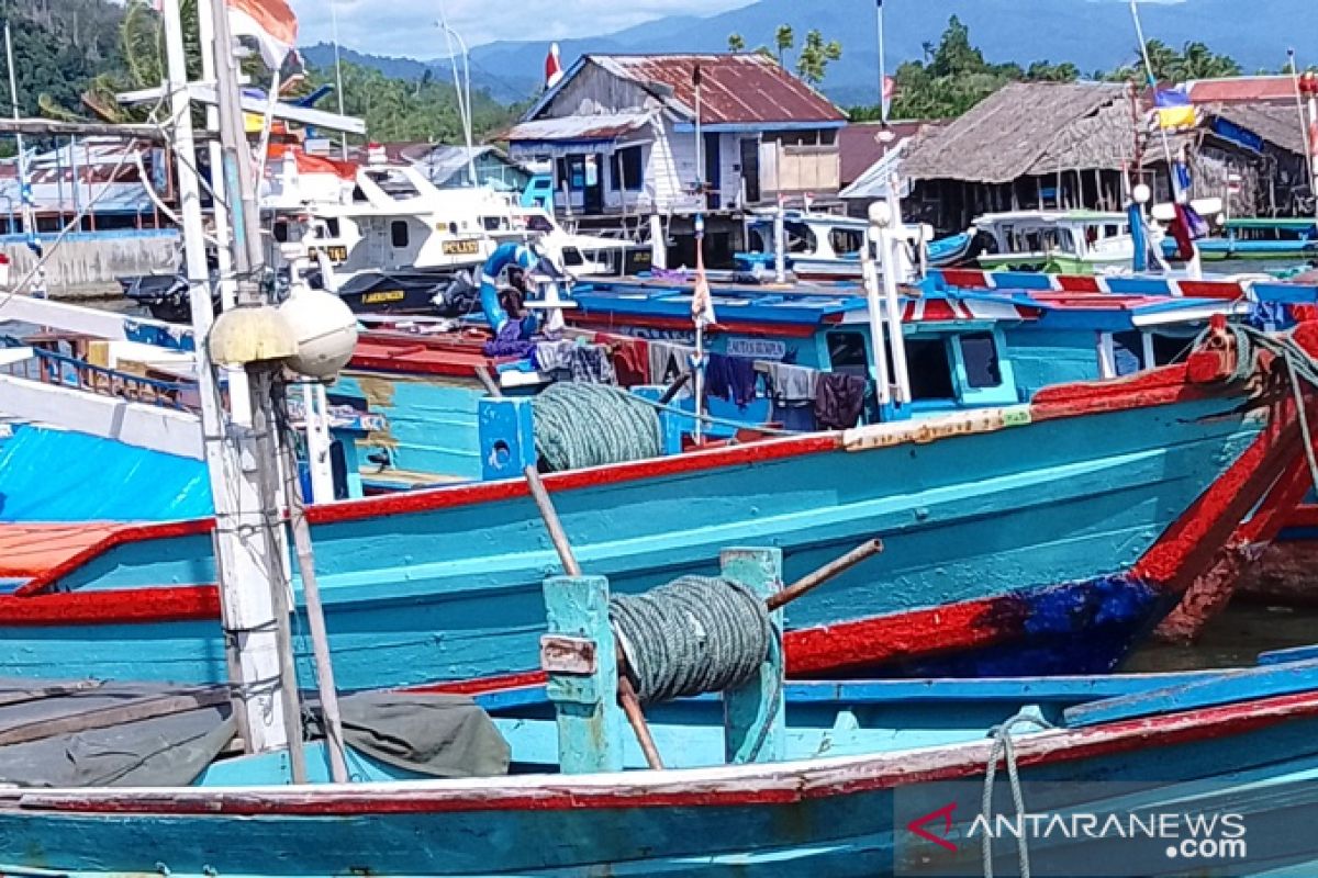 Nelayan Pesisir Selatan rasakan dampak La Nina, hasil tangkapan turun