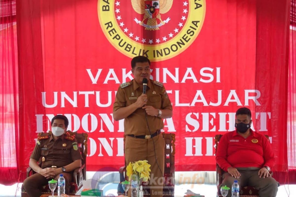 Bupati Lampung Tengah damping Kabinda meninjau pelaksanaan vaksin