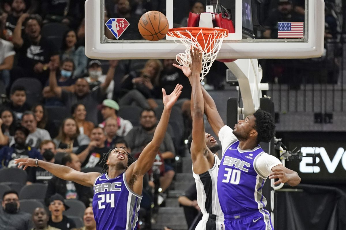 Spurs, Nuggets, Suns dan Lakers menang di liga NBA pekan ini