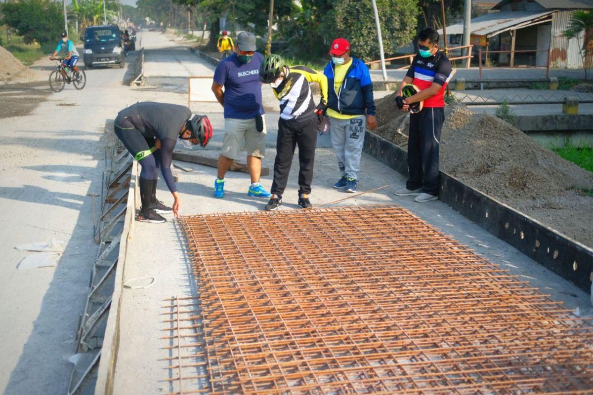 Bupati Sidoarjo gerak cepat selesaikan betonisasi jalan