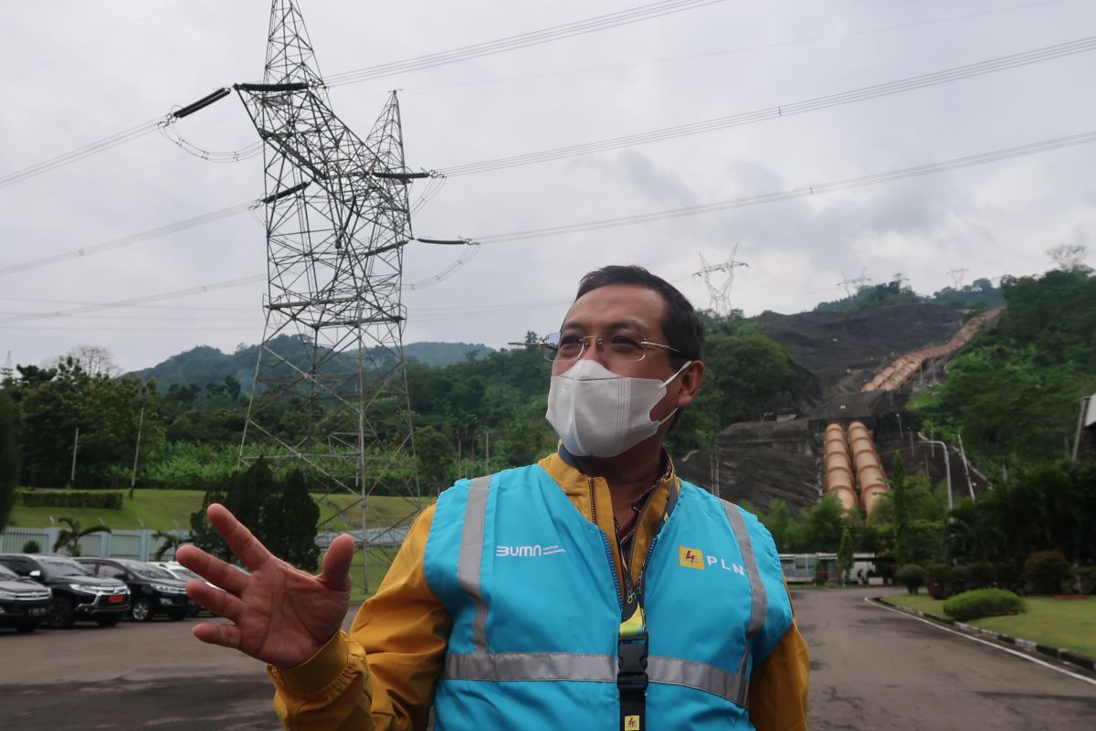 PLTA Saguling beri tegangan pertama saat mati lampu total di Jawa