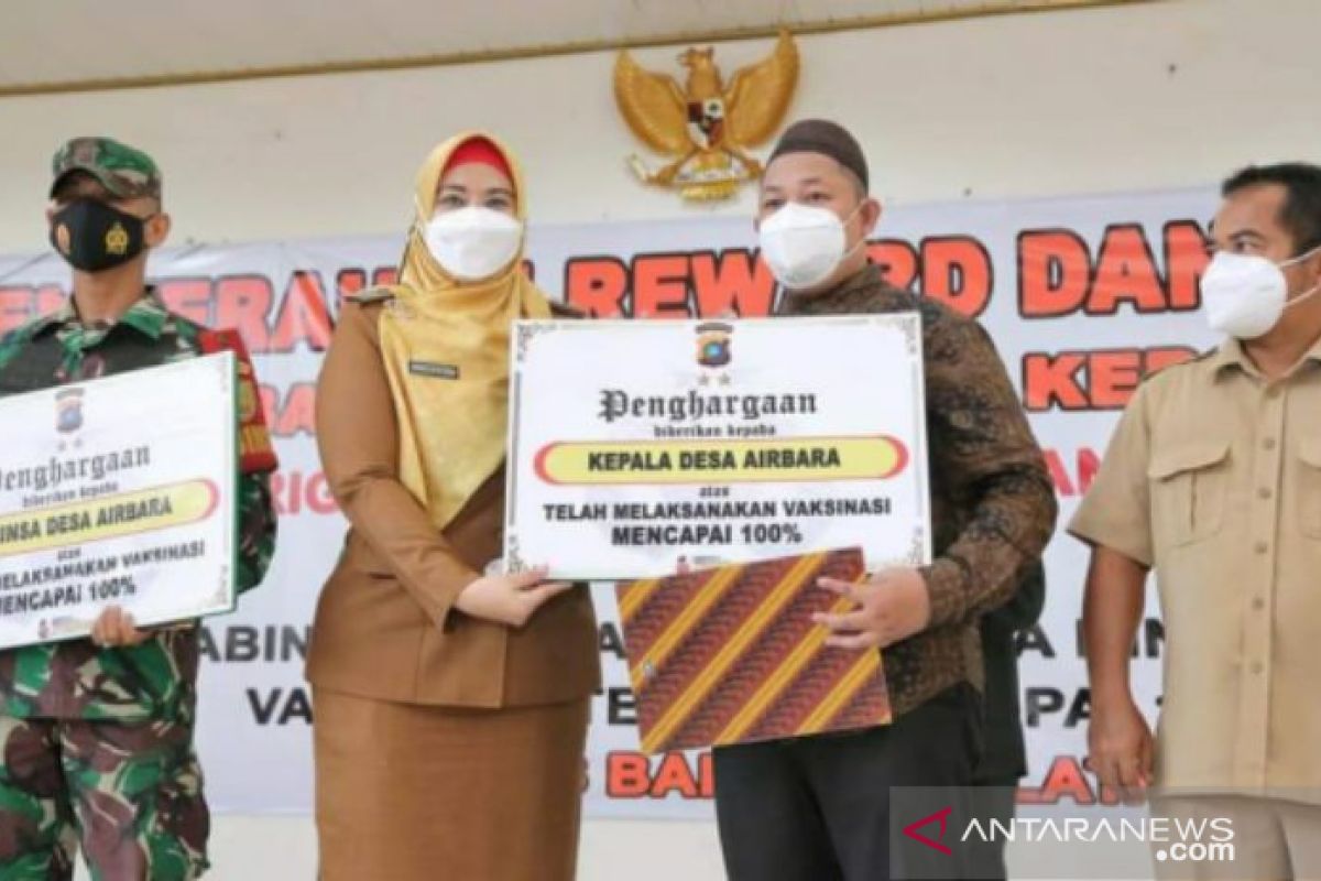 Desa Air Bara Bangka Selatan dapat penghargaan dari Polda Babel