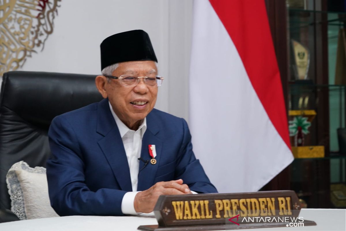 Wapres Ma'ruf harap masyarakat melek ekonomi dan keuangan syariah di era digital