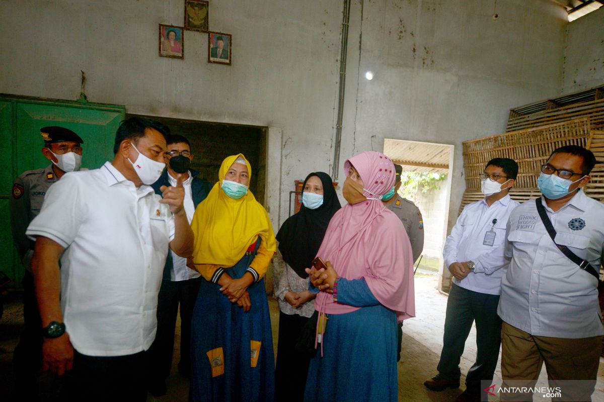 Kunjungi Blitar, Moeldoko pastikan jaga keberlangsungan peternak ayam skala kecil