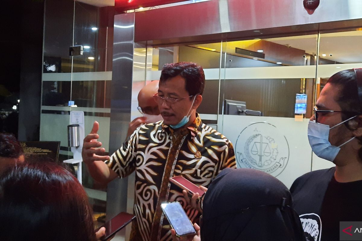 Penyidik Kejagung periksa istri AYH tersangka PDPDE Gas terkait aset