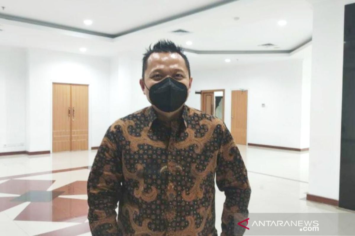 Legislator Deni Hakim dukung vaksinasi anak