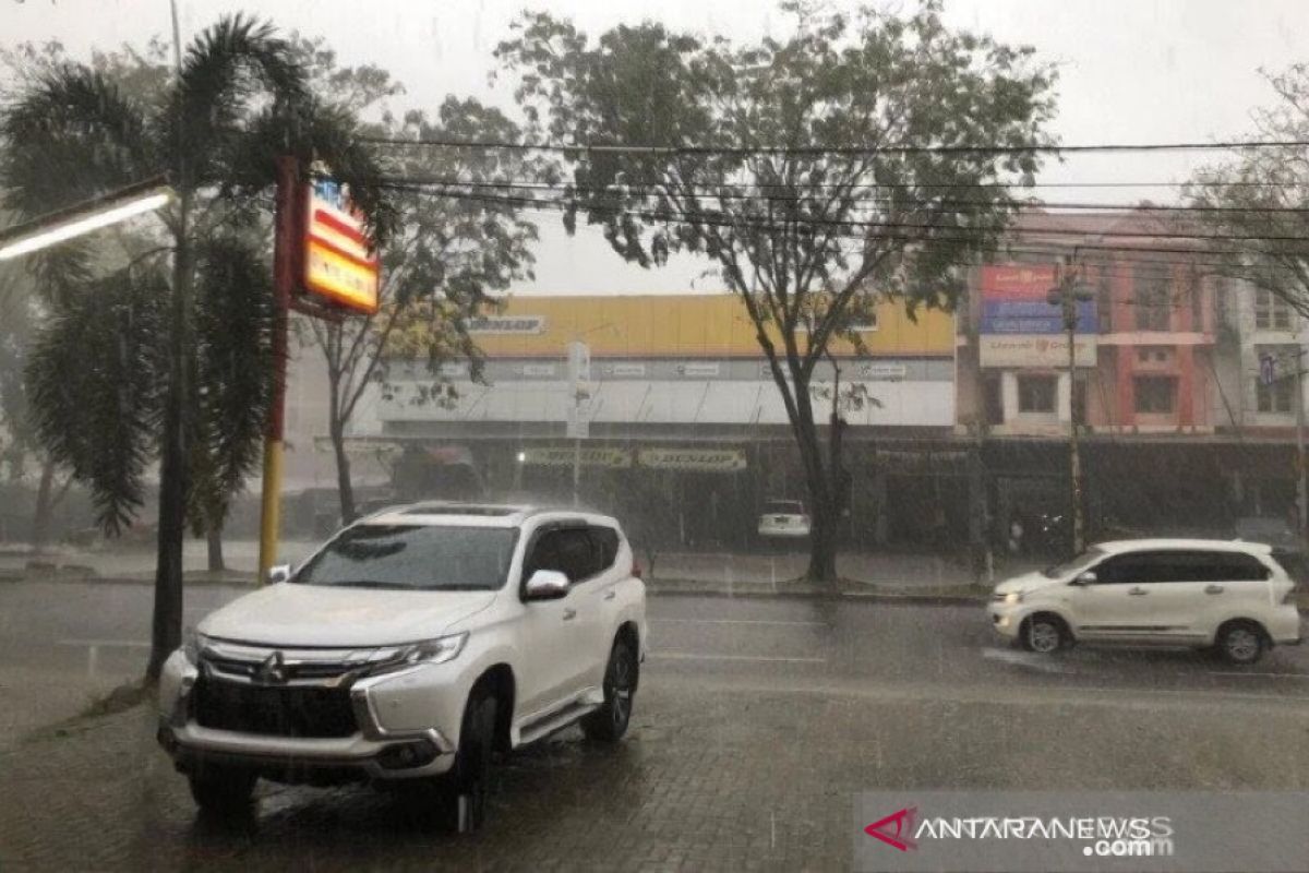 BMKG: Aceh masih diguyur hujan dan angin kencang