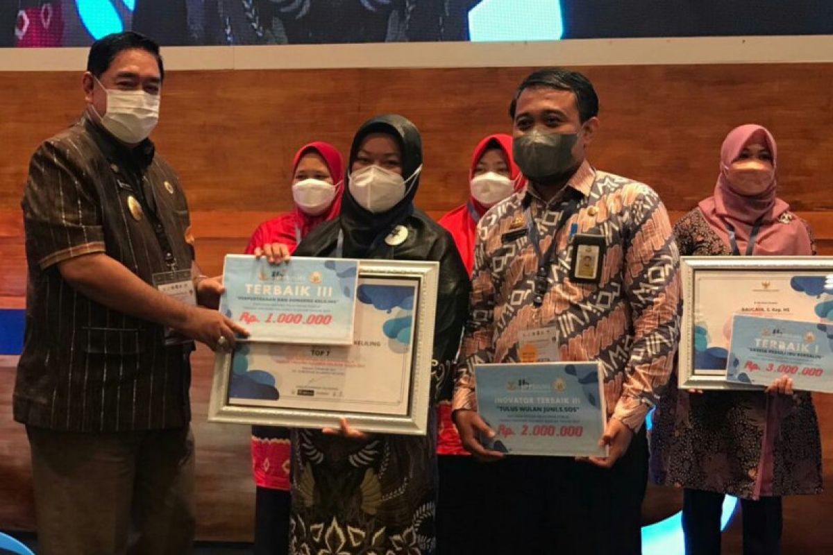 Pemprov Sulsel beri penghargaan kepada juara Replikasi Pelayanan Publik 2021