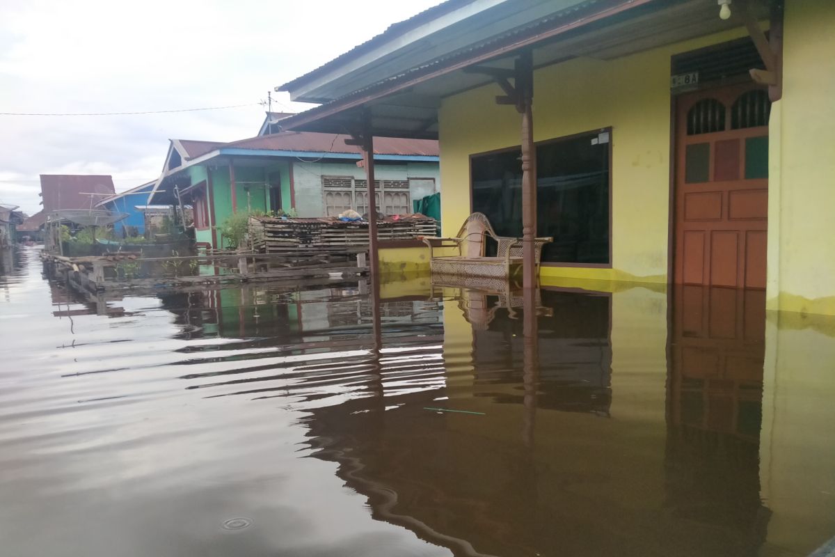 Banjir di Kapuas Hulu meluas, warga terdampak 20.113 jiwa