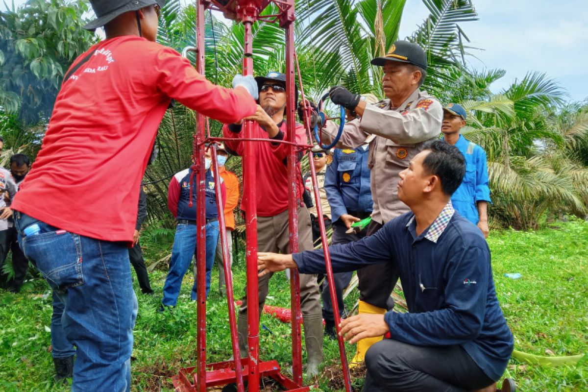 Sumur  Akhlag, solusi pencegahan Karhutla di Pelalawan