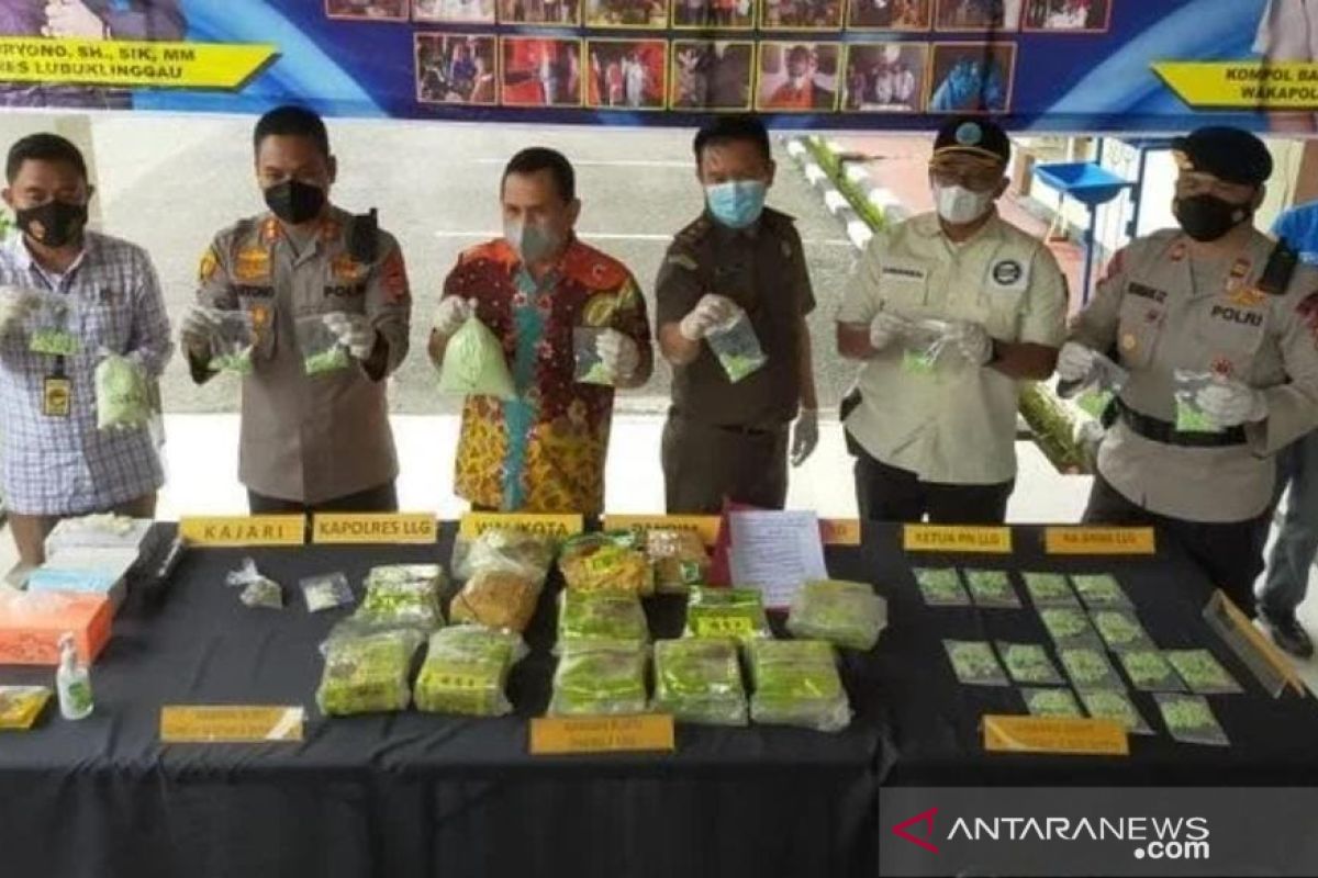 South Sumatra: Police seize 13.7 kg drugs in Lubuk Linggau