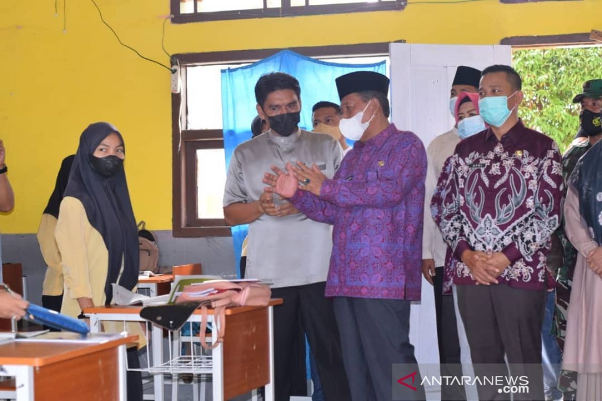 Wagub Jambi imbau guru dan siswa tetap waspada walaupun COVID-19 sudah merendah