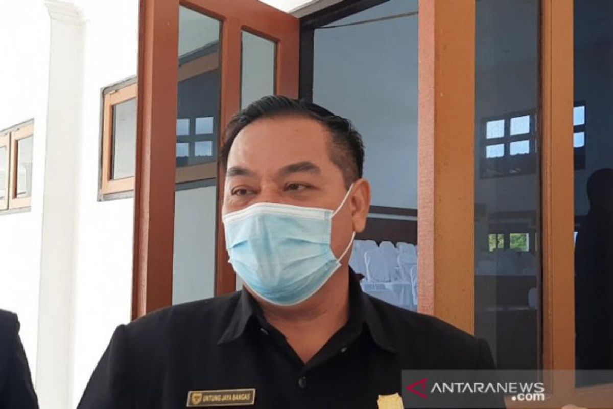 Legislator Gumas berharap izin yang sudah dicabut benar-benar dihentikan