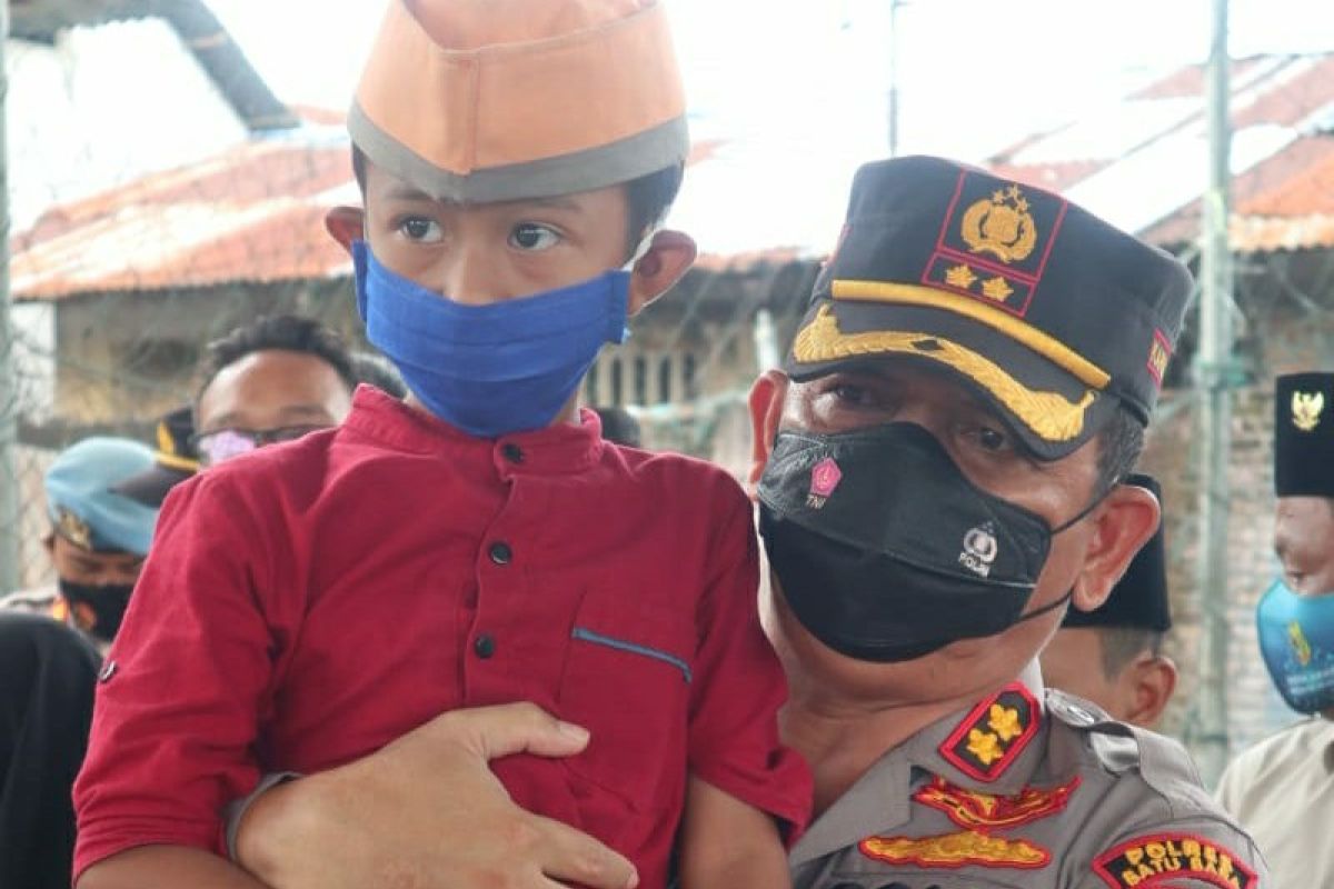 Relawan KSJ di Indonesia diminta untuk selalu memperhatikan anak yatim piatu