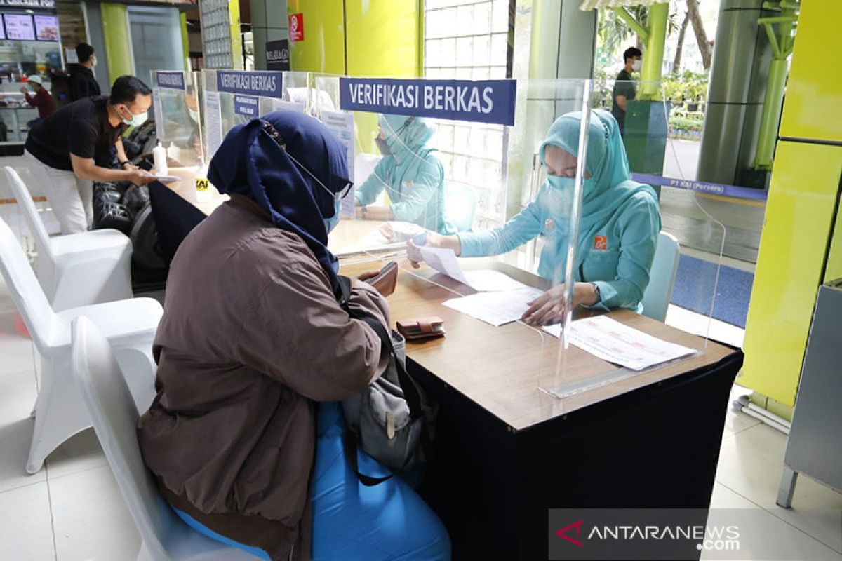 KAI tambah daftar profesi yang dapat naik kereta api gratis