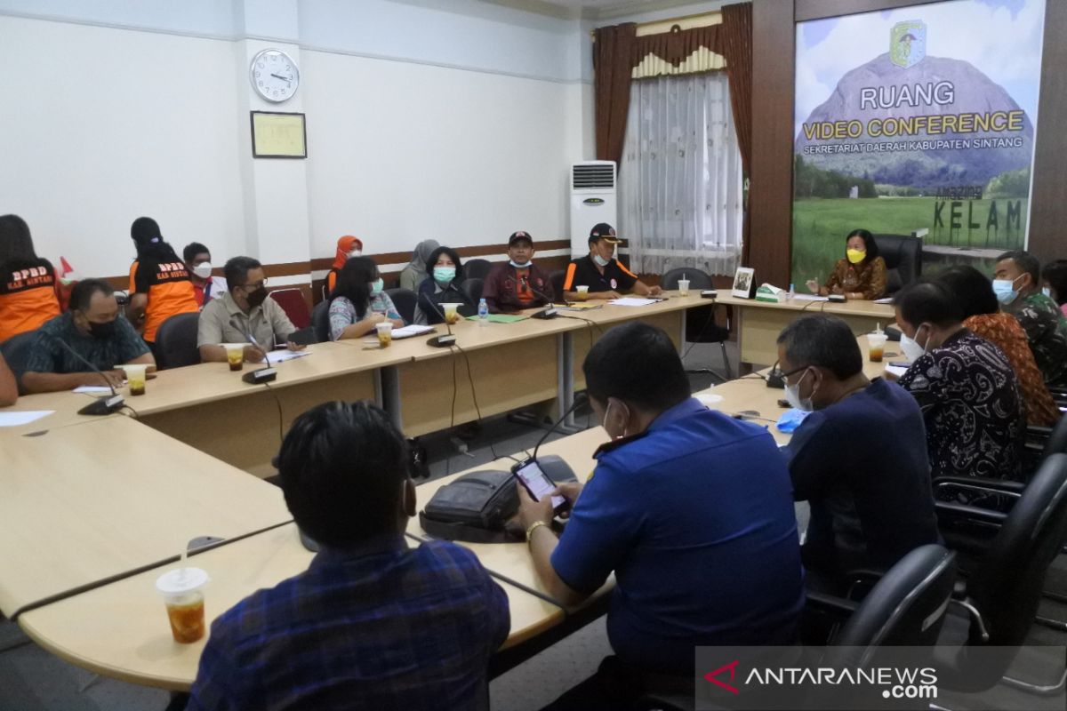 Satgas bencana evaluasi penanganan banjir di Sintang Kalbar