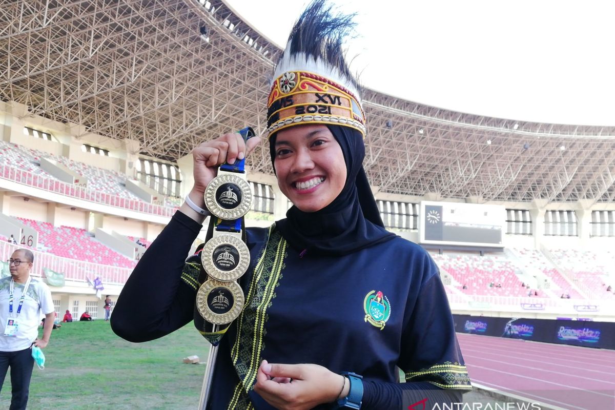 Nina Gusmita, pencetak "hattrick" emas dan rekornas Peparnas