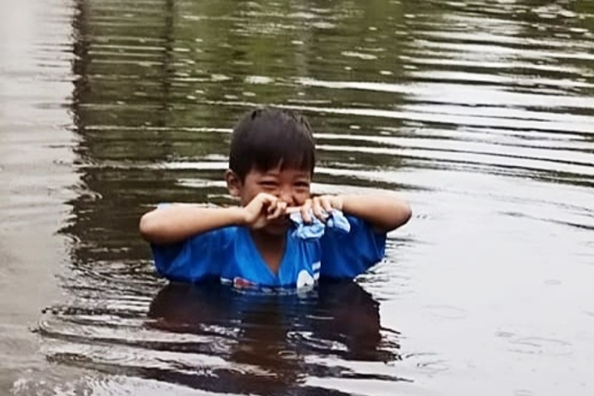 Banjir melanda enam kecamatan di Kotim dikhawatirkan terus meluas