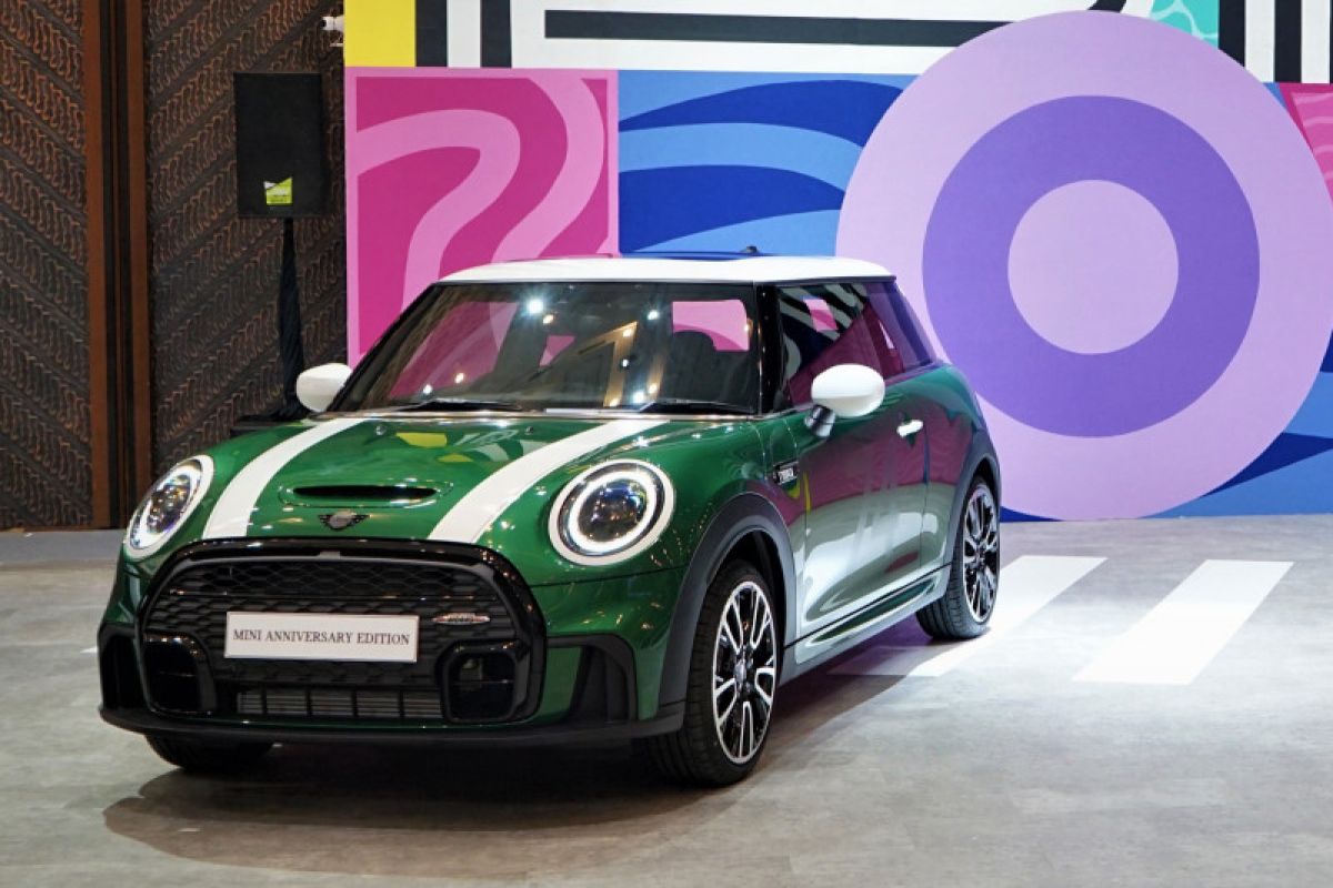 Mini Cooper hadirkan Anniversary Edition untuk pelanggan Indonesia di GIIAS