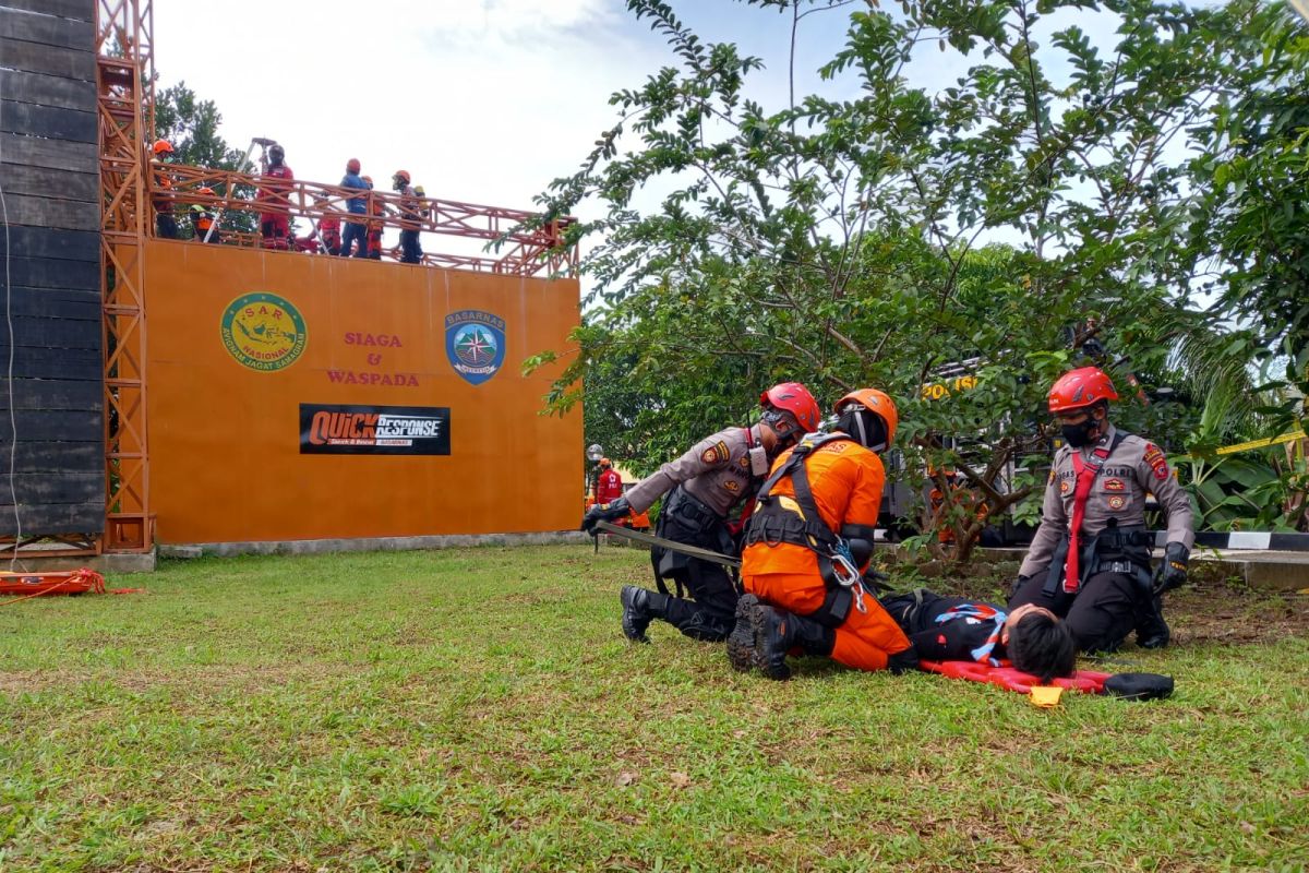 Antisipasi bencana alam, Sukabumi siagakan petugas gabungan