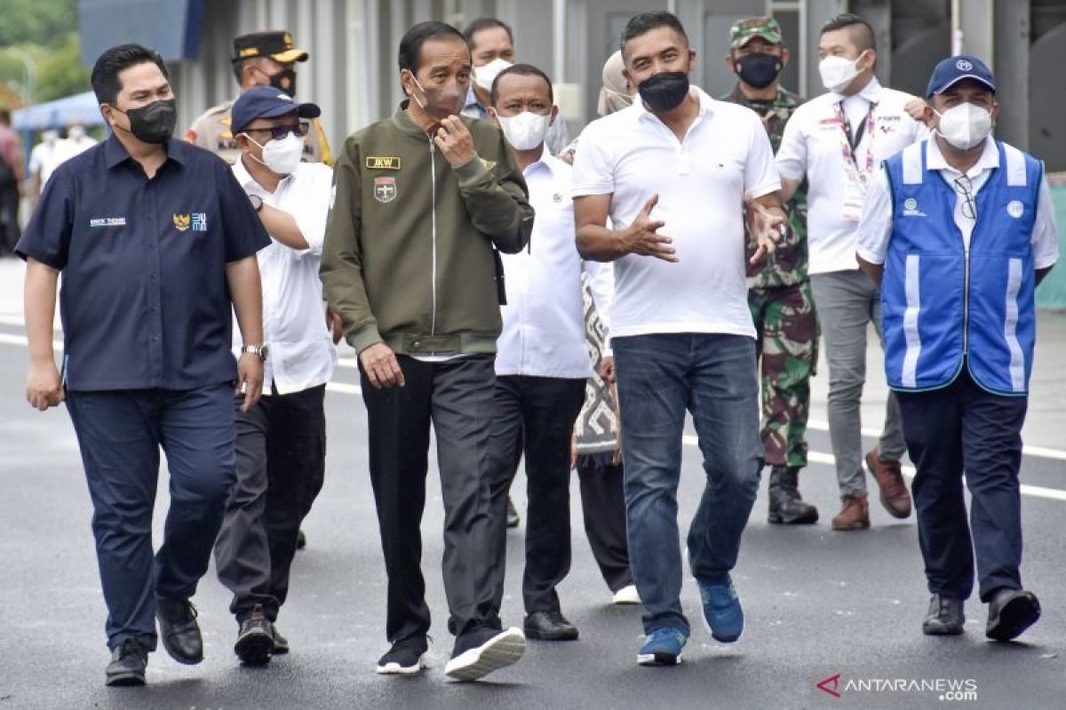 Presiden Joko Widodo akan tanam pohon di NTB dan bertolak menuju Papua