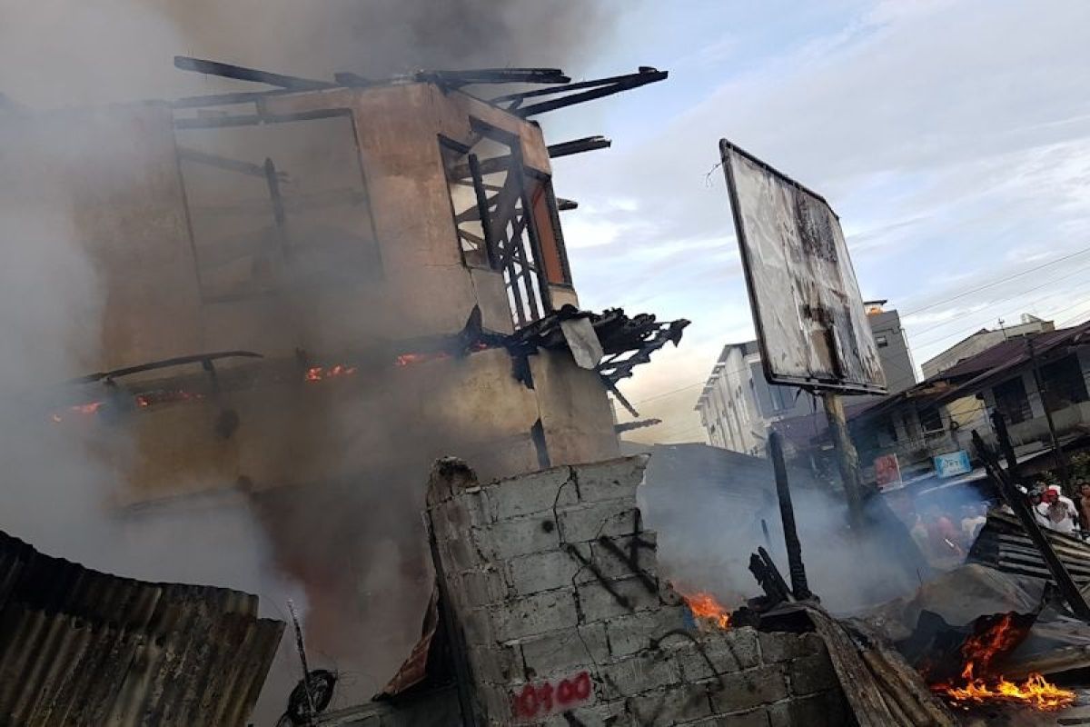 Kebakaran di Ambon tewaskan dua orang