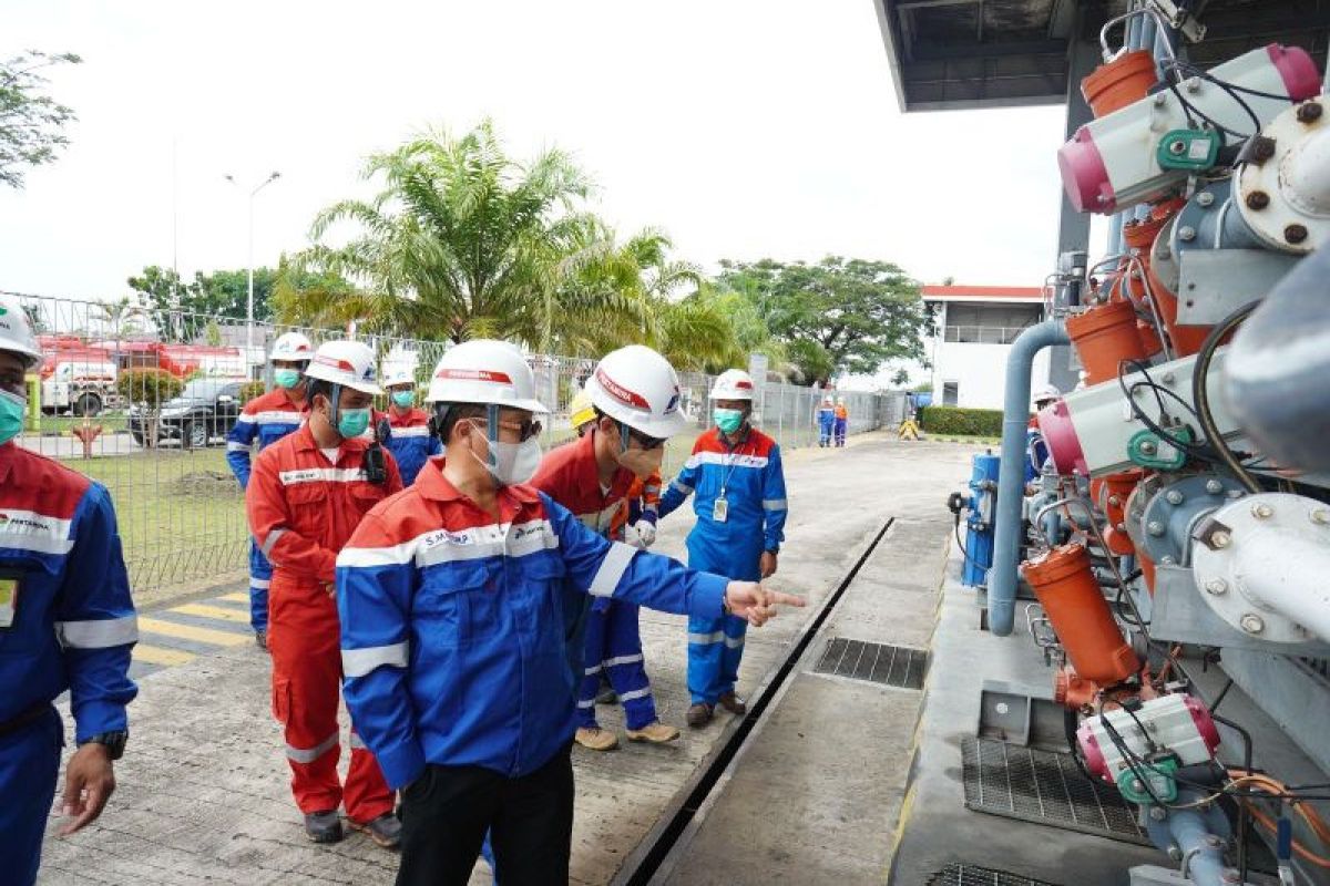 Pastikan kelancaran BBM dan LPG, Komut Pertamina Patra Niaga kunjungi Pulau Layang Palembang