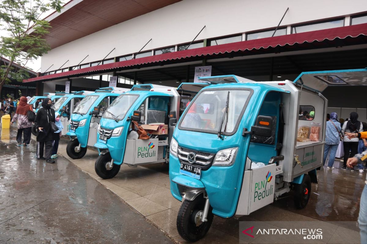 Pengenalan kendaraan listrik kepada UMKM bantu kampanyekan energi bersih