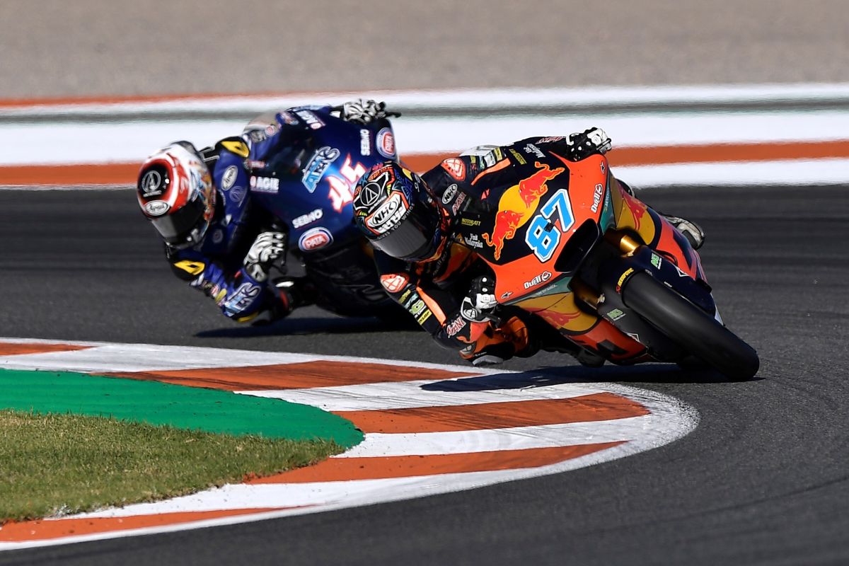 Gardner juara dunia Moto2