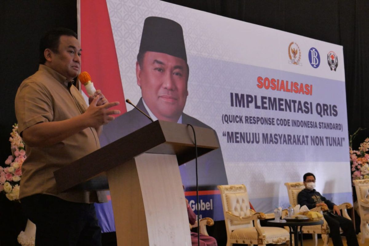 Rachmat Gobel ajak UMKM di Gorontalo gunakan QRIS