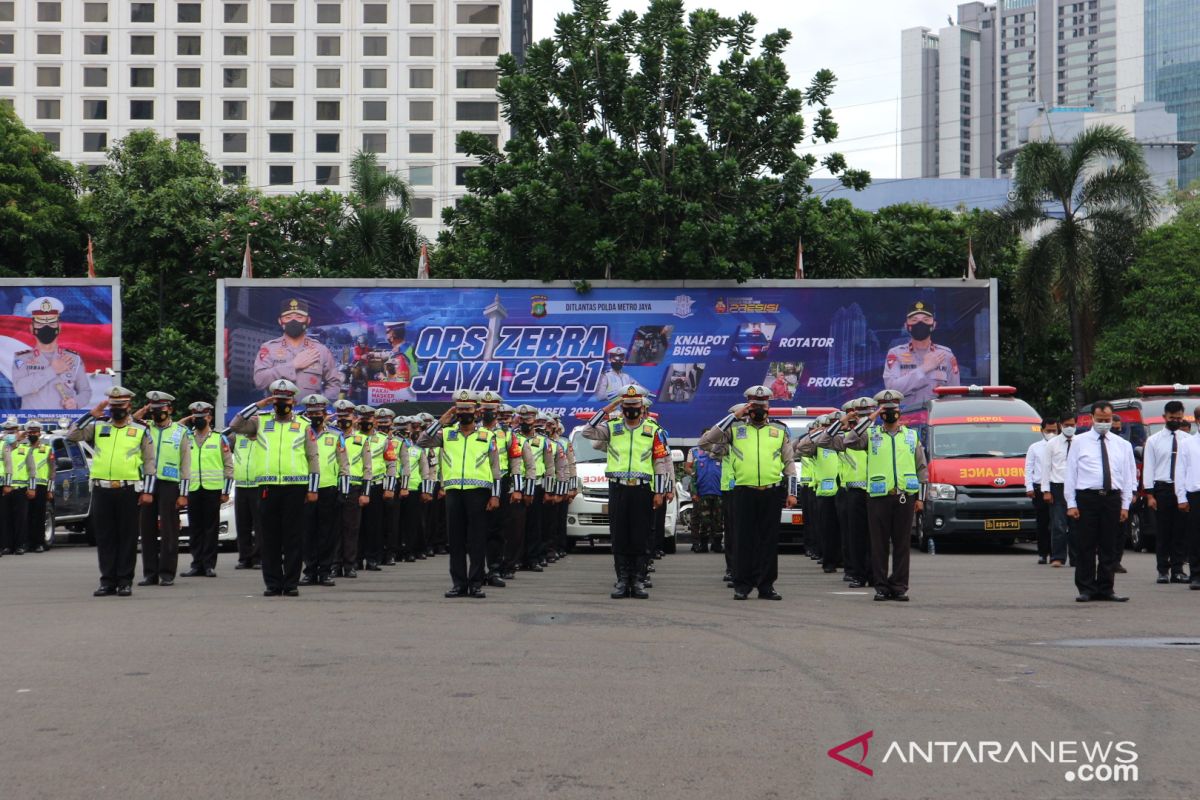 Irjen Pol Fadil Imran minta jajarannya tertibkan diri sebelum tertibkan masyarakat