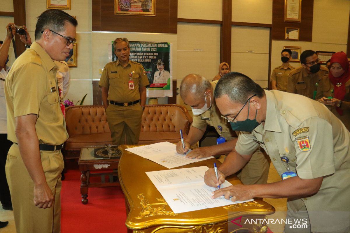 Sekda saksikan penandatanganan perjanjian kinerja ASN lingkup BPKAD