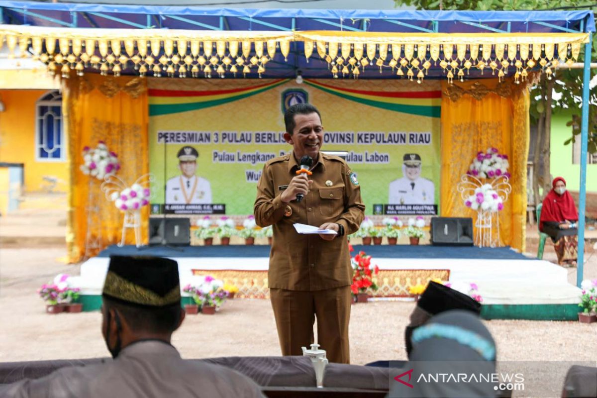 Kini 296 rumah tangga di pulau penyangga Batam sudah nikmati listrik