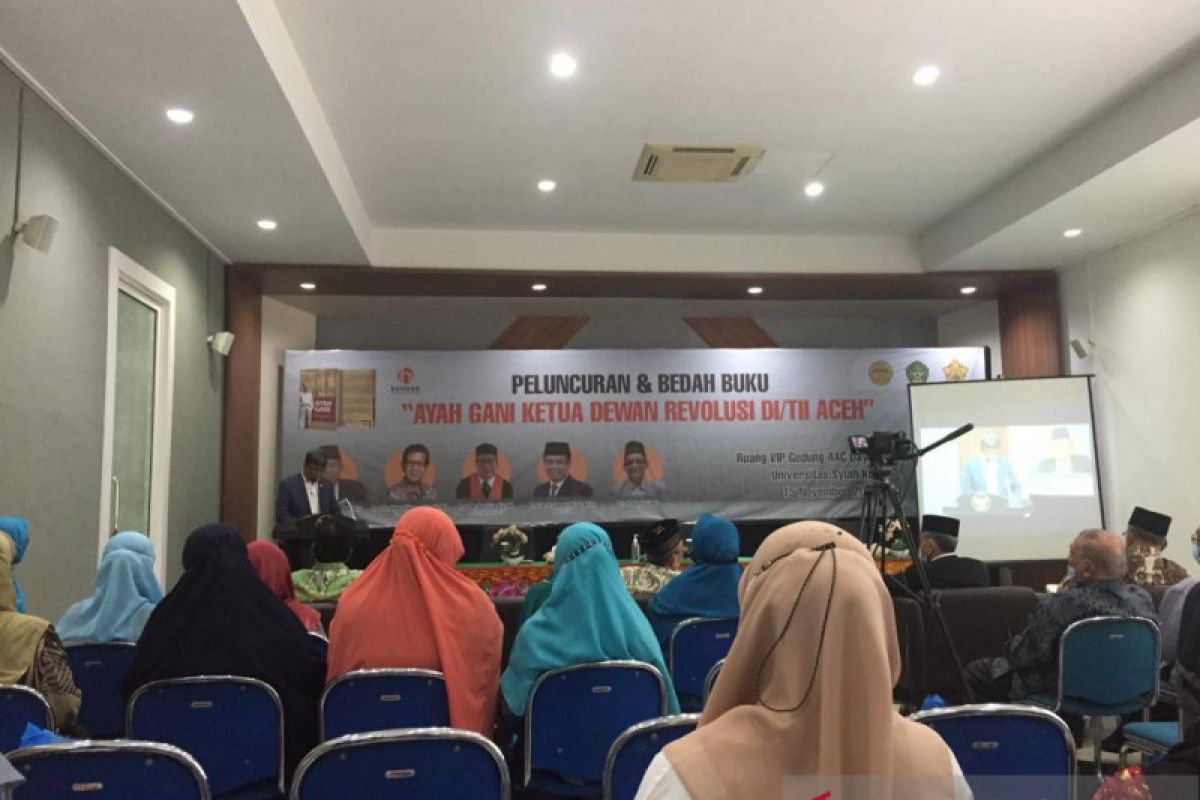Rektor USK Banda Aceh luncurkan buku tokoh revolusi DI/TII Aceh