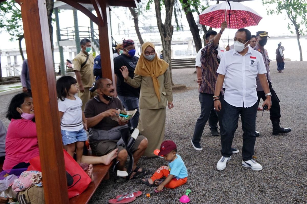 Wawali Surabaya harapkan wisata pantai dongkrak perekonomian