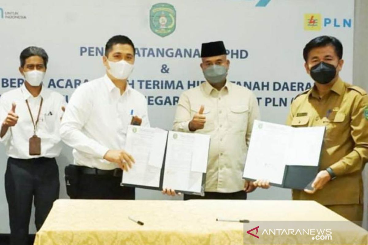 Pemkab Kukar hibahkan tanah kepada PT PLN