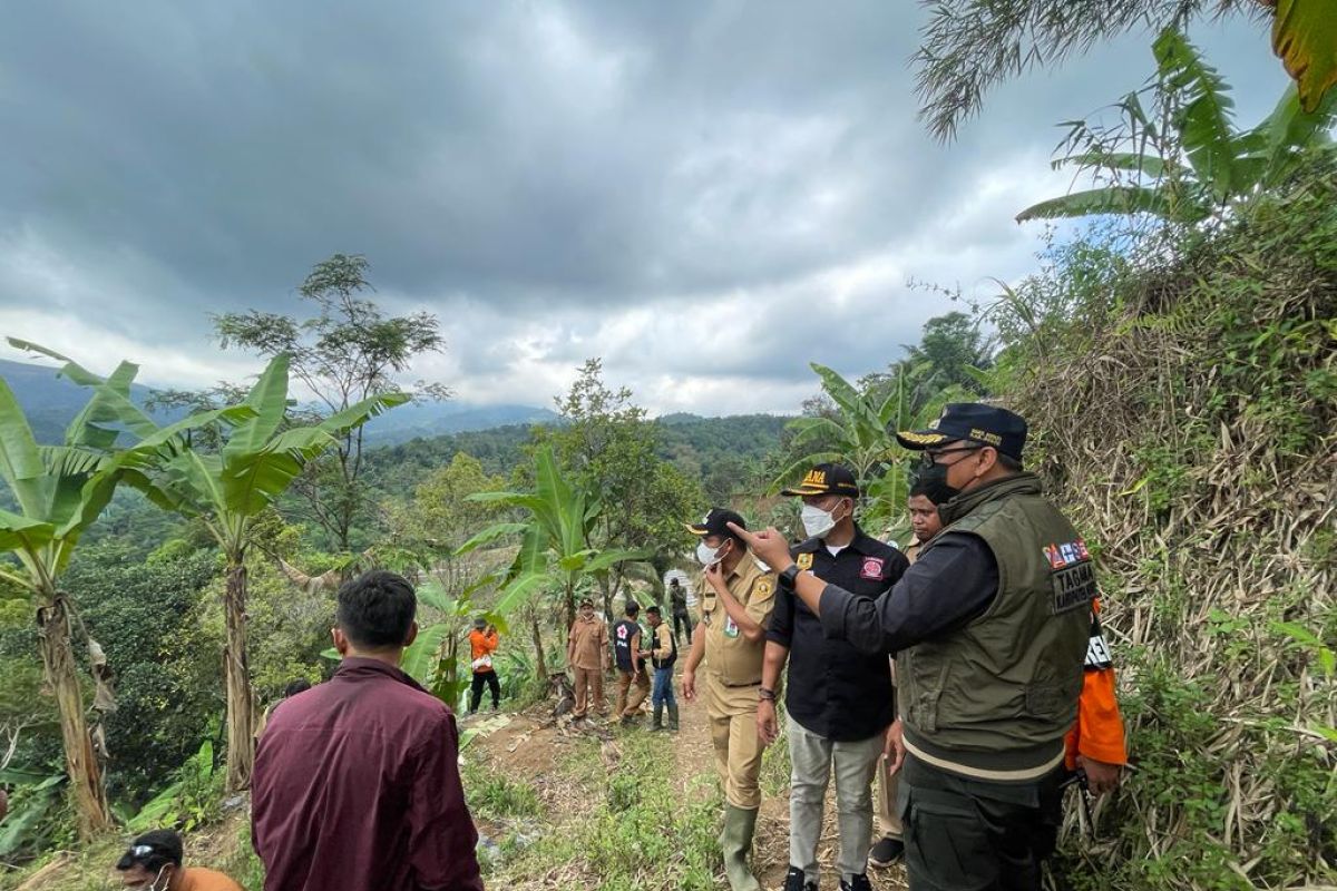 Ada 57 keluarga terdampak bencana pergeseran tanah di Sukamakmur Bogor