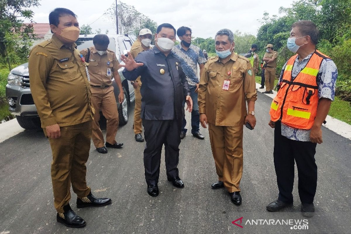 Peningkatan jalan dalam kota Sampit direalisasikan bertahap