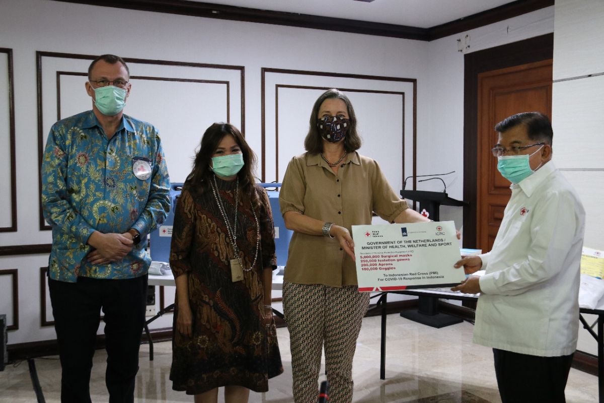 Netherlands donates personal protective equipment to Indonesia