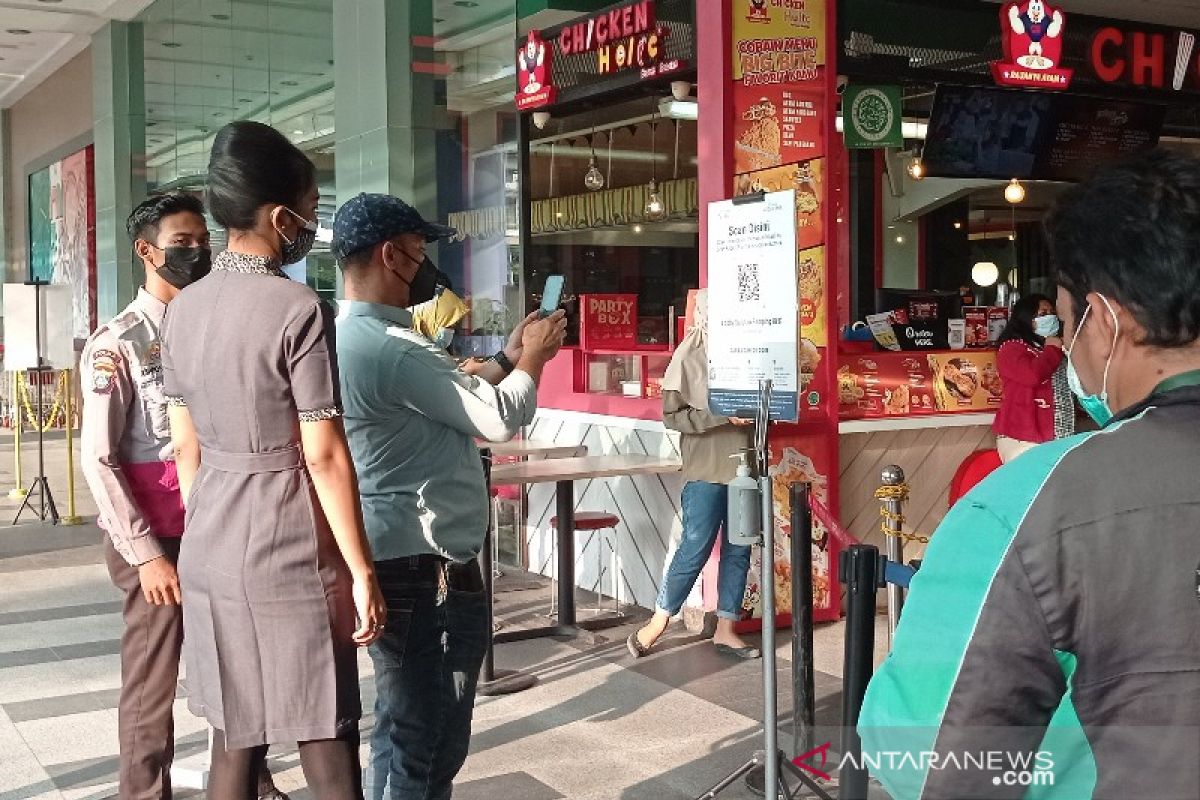 Plaza di Medan kembali wajibkan pengunjung unduh aplikasi PeduliLindungi