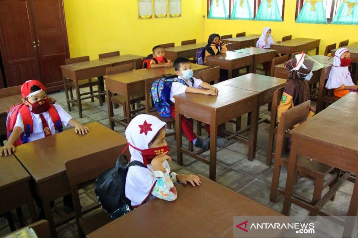 Disdik Riau kaji penambahan jam belajar tatap muka