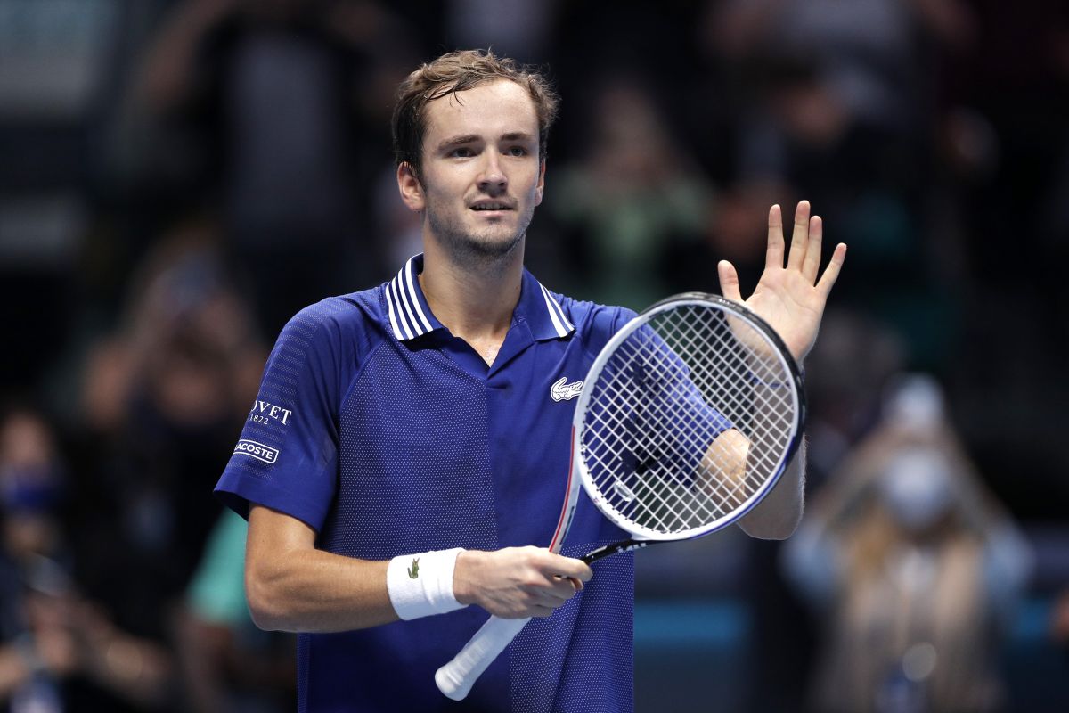 Medvedev makin dekat ke empat besar ATP Finals usai tekuk Zverev