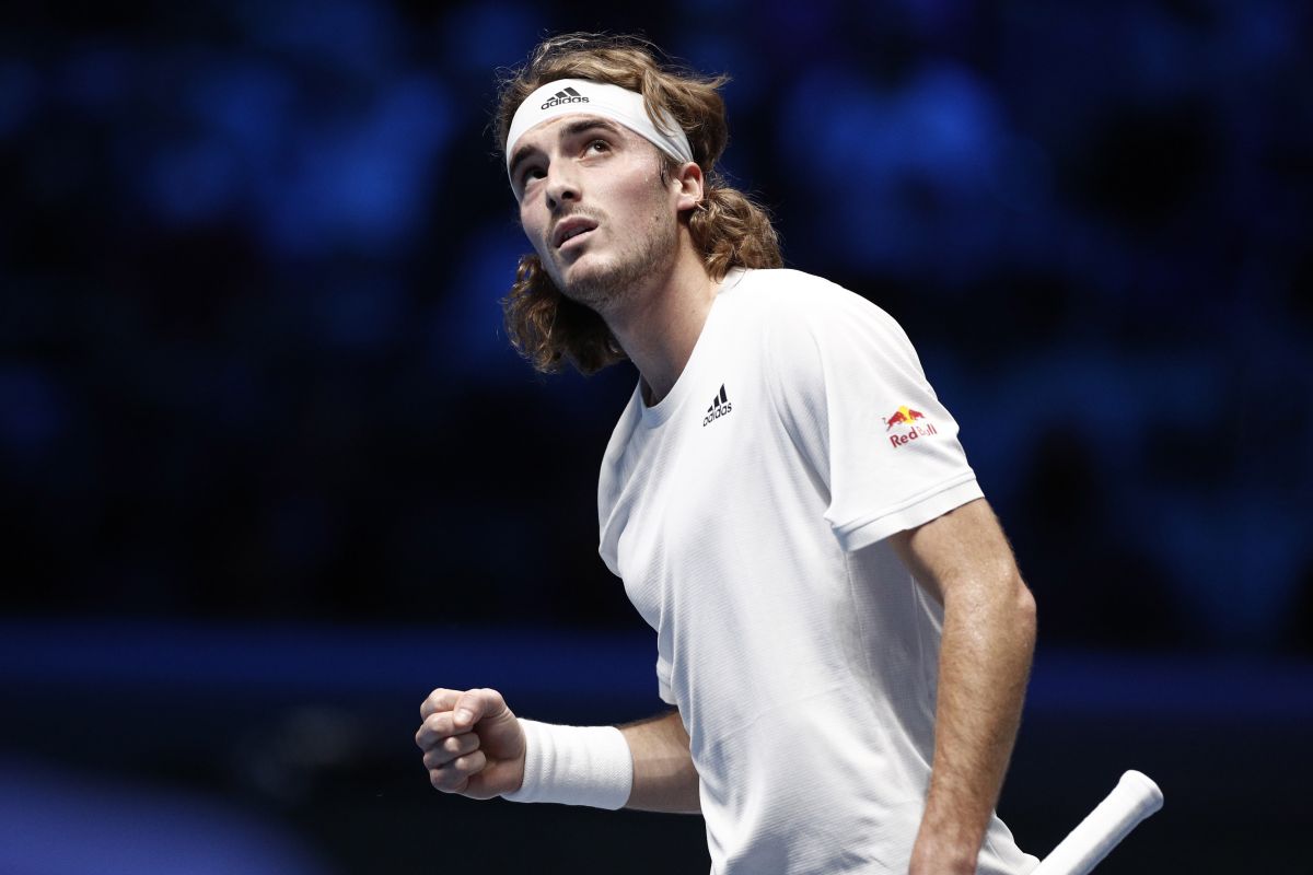 Tsitsipas mundur dari ATP Finals