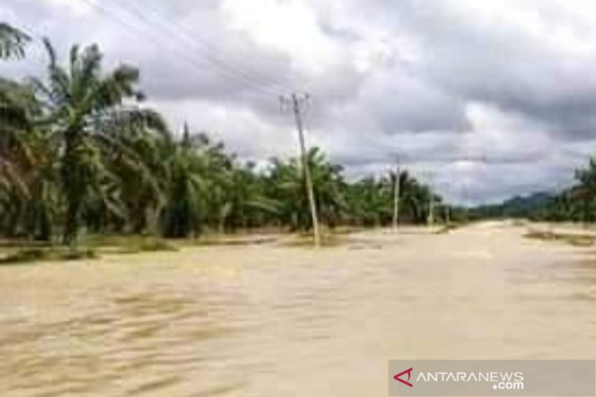 Pemkab Donggala  diharapkan melakukan normalisasi sungai cegah banjir